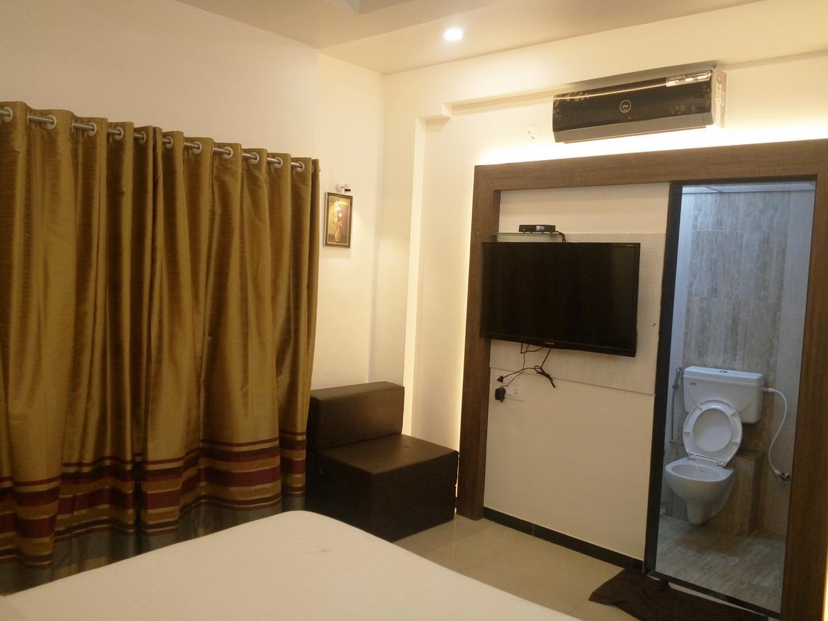 普什帕克公园酒店 Osmanabad 外观 照片