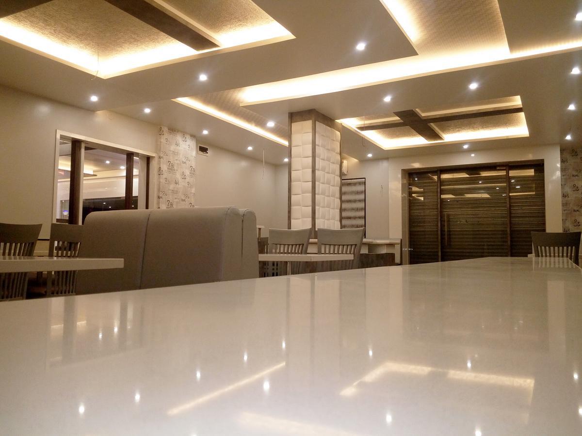 普什帕克公园酒店 Osmanabad 外观 照片
