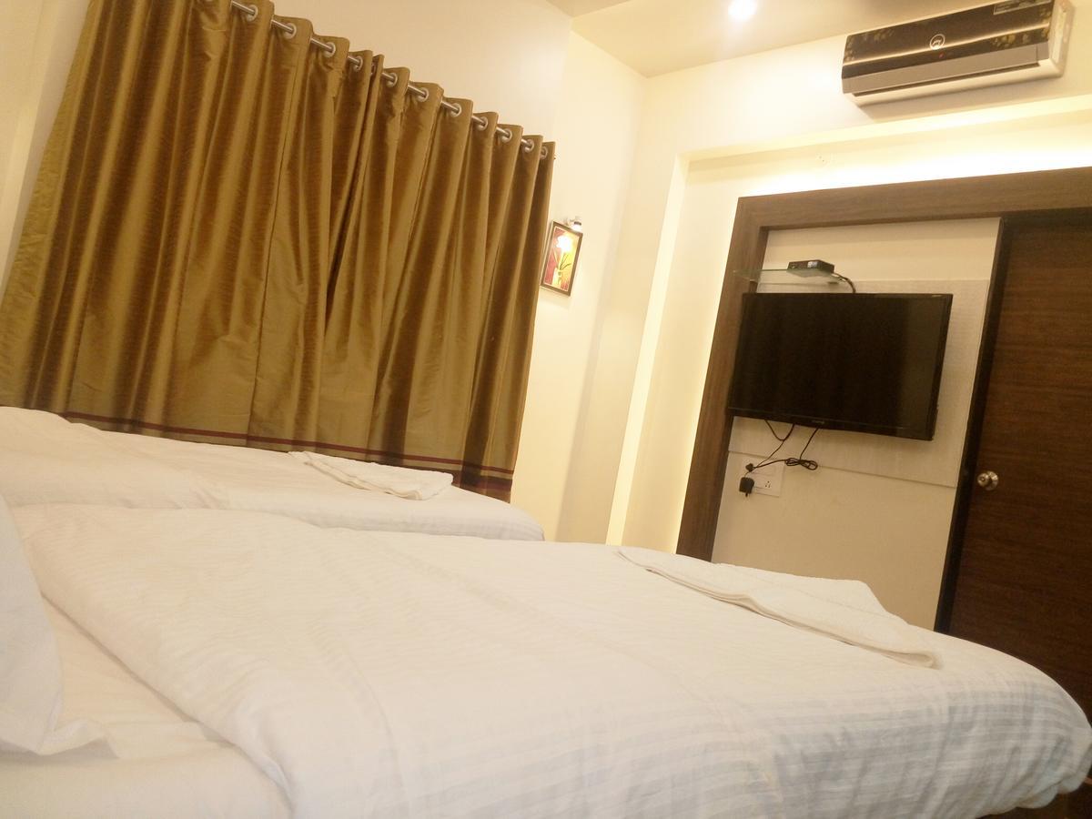 普什帕克公园酒店 Osmanabad 外观 照片